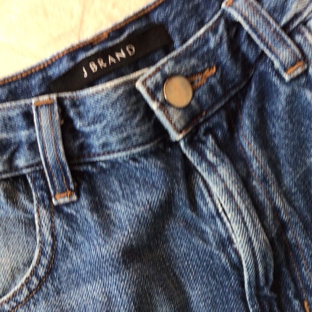 J Brand High Rise Short, 26” - Picture 5 of 5